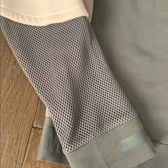 UA Womens Unstoppable Move Light Full Zip Hoodie - Picture 7 of 9